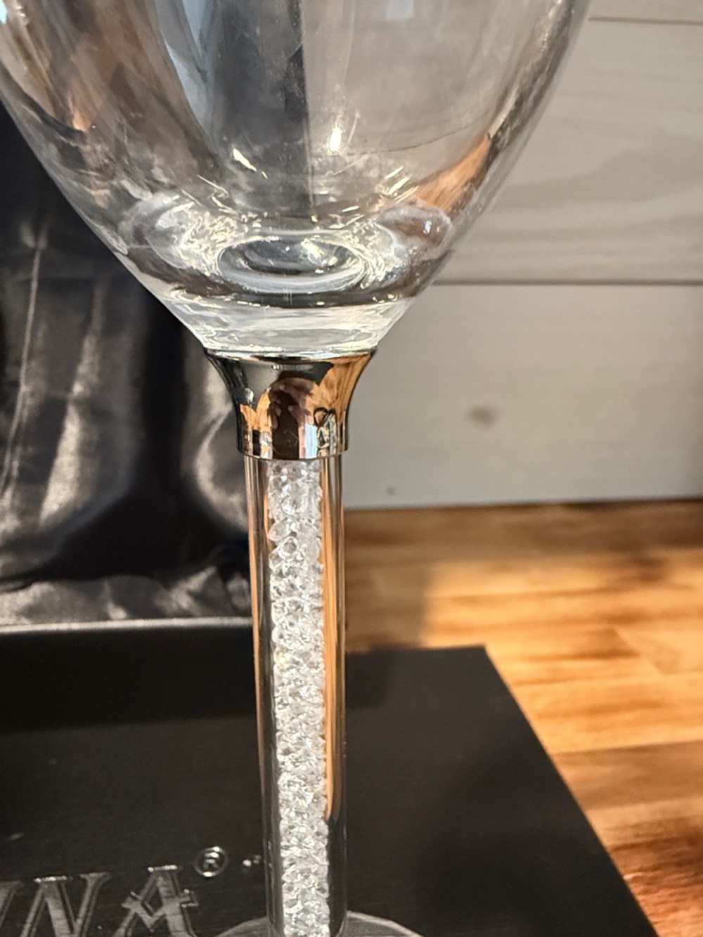 IFOLAINA Champagne Glasses Set of 2 Flutes Lead Free 8 oz w Clear - Picture 4 of 7